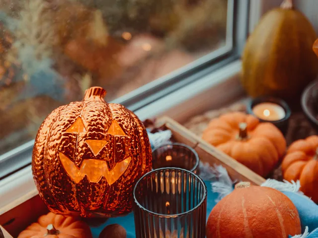 Safe, Spooky, and Spectacular: Celebrate Halloween with a Cozy, Secure Home! 